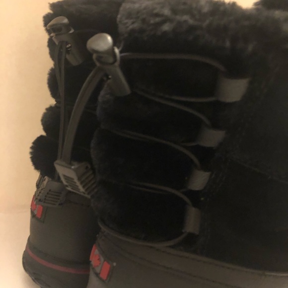 Pajar Canada Boots, Size 8-8.5, Excellent preowned condition - Picture 5 of 9